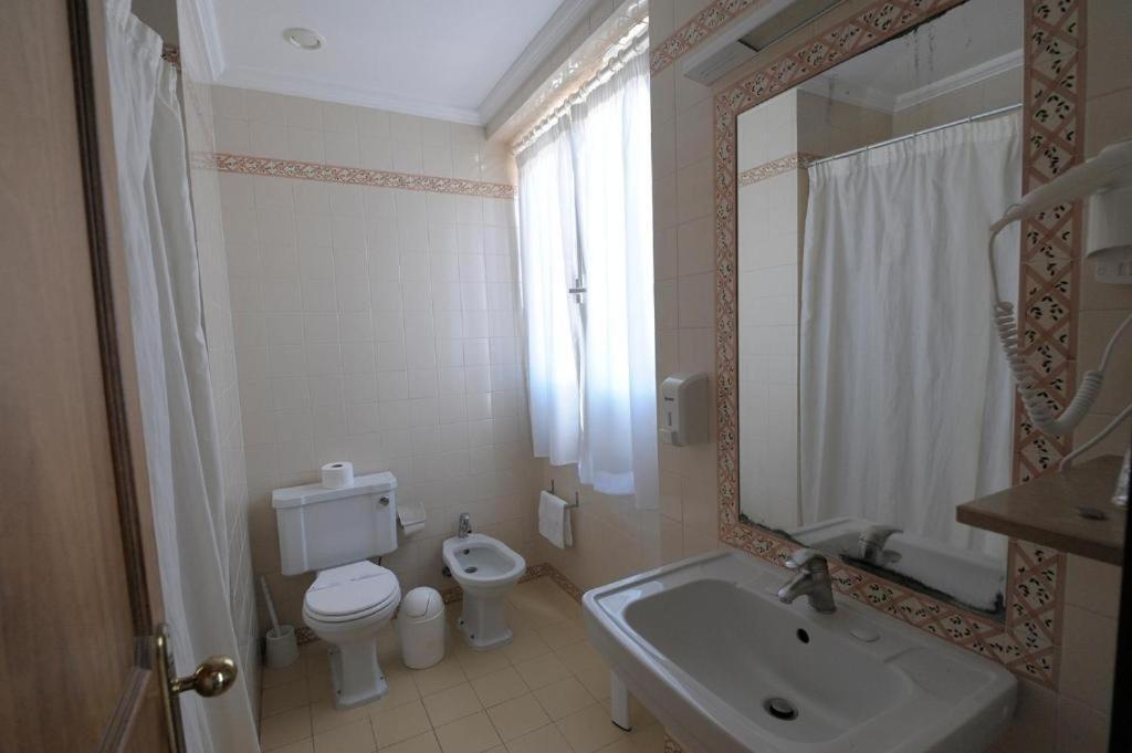 Hotel Irmas Dominicanas - Fatima By Flagworld Hotels Экстерьер фото